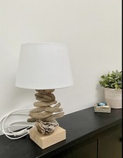 Handgefertigte Tischleuchte / Tischlampe aus Treibholz