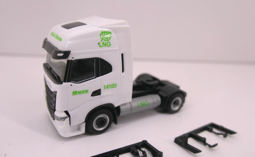 Herpa iveco s way lng - herpa,