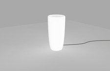 Blumentopf beleuchtet Terrasse