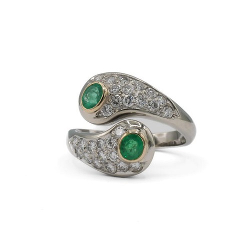 Ring mit smaragden - smaragden, und