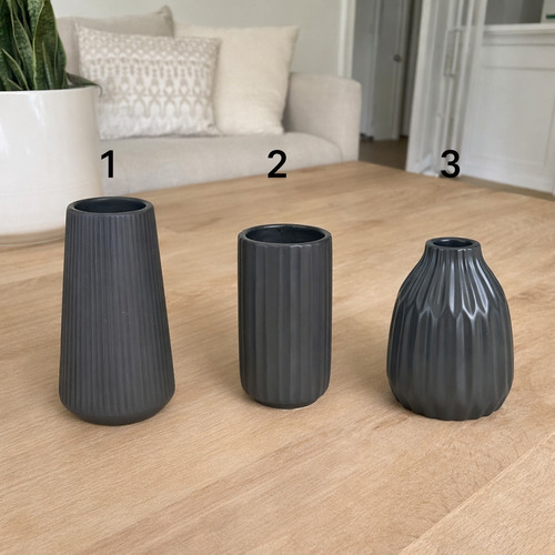 Vase aus keramik schwarz - vase,