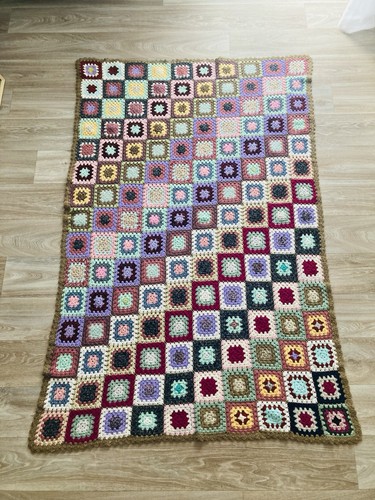 Große bunte häkeldecke - große,