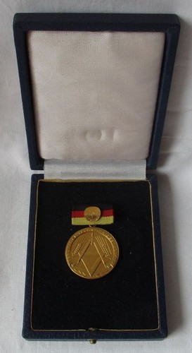 Ddr orden verdienter techniker - orden,