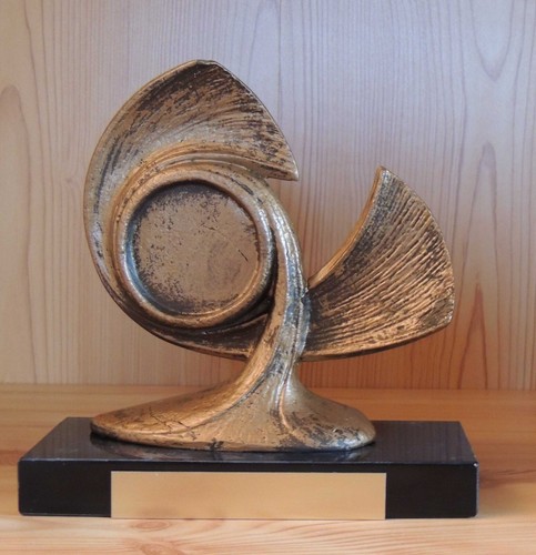 Design figuren pokal 17cm - 1,