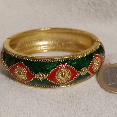 Armreif goldfarben grün rot