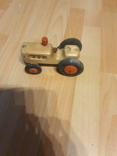 Alter ddr holz traktor 70er - ddr, ca