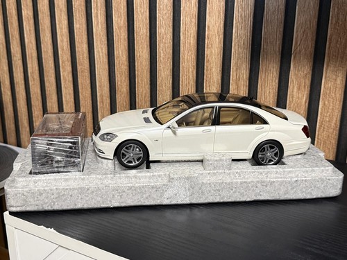 Modellauto motorhelix - 1:18,