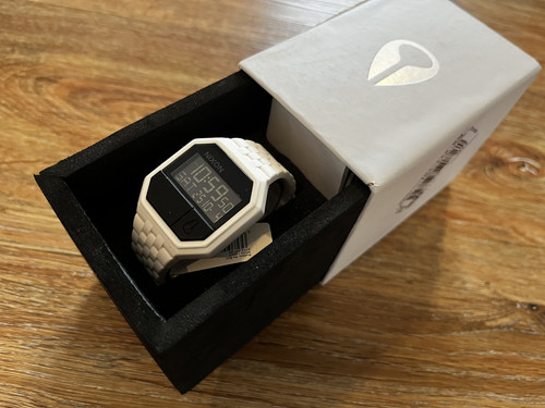 Nixon rubber run white - re-run,, /