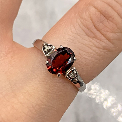 Granat diamant ring 9 - &,