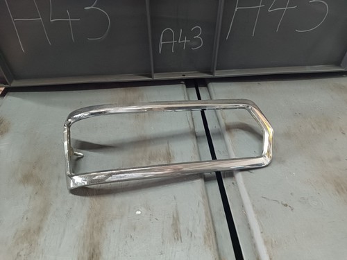 Mercedes w108 w109 chrom - mercedes,
