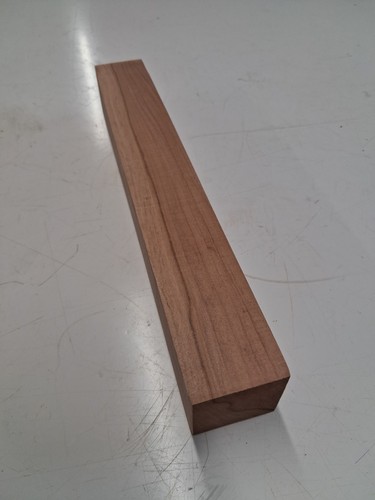 Vierkant kantholz 2x4 2x30cm - vierkant, 4,2x4,2x30cm