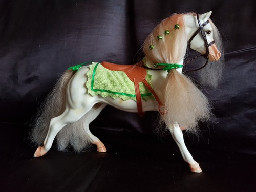 Barbie pferd blinking - pferd,