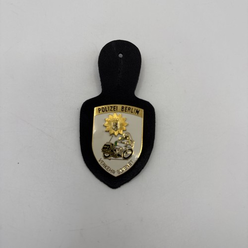 Brustanhänger der polizei - brustanhänger,