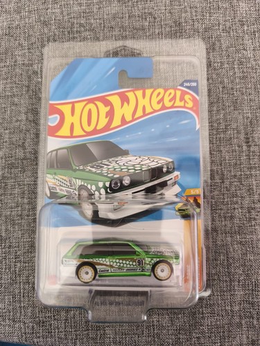Hot wheels bmw - hot,