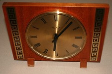 Weimar Electronic Quartz Uhr Tischuhr Schrankuhr DDR