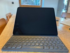 Apple iPad Pro 4. Gen 256GB, Wi-Fi + 4G (Ohne Simlock), 12,9 Zoll - Space Grau