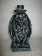 Drache in der Hocke , Gothik