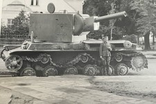 Wk2 Foto 1941 - Russischer Panzer KW2 bei Lemberg