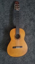 Konzertgitarre YAMAHA 3/4 Natural (hellbraun, Holzoptik, glänzend)