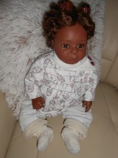 Künstlerpuppe von Laura Tuzio-Ross mit Wechselkleidung