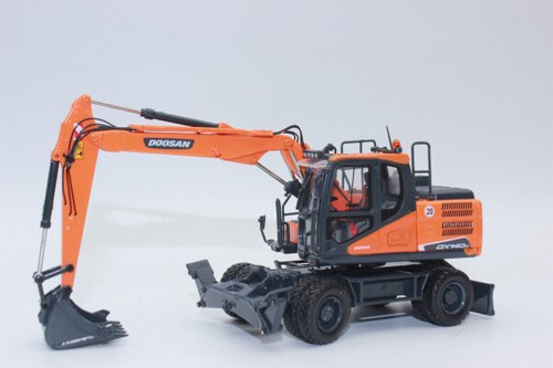 Universal hobbies doosan dxi - hobbies,