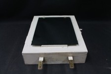 kleiner alter Wandschrank mit