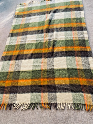 Mid century mohair - mid,