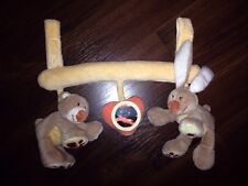 Nattou Spielzeug Activity Babyschale Maxi Cosi Mobile Plüschtier  Auto Herz Hase