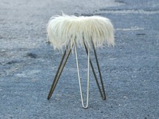 Hocker 50er 60er Plüsch Flokati Dreibein Hairpin Legs Bad Schlafzimmer Vintage