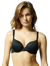 LUXUS PUR: Simone Pérèle