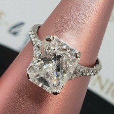 5,50 Karat Radiant Solitär