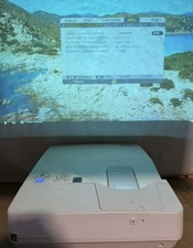 NEC UM301W Beamer Projektor Kurzdistanz (*365)