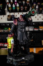 🧟 Nemesis Figur –