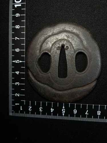 B009 eisen tsuba signiert - eisen,