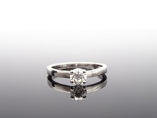 77 DIAMONDS VERLOBUNGSRING IN