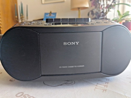 Sony radio cassette - cd,