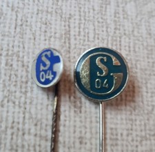 2 x  Anstecknadel SCHALKE 04 Fussball Fan Patch Artikel Aufnäher Alt Pin S04 dfb
