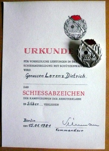 Alte urkunde kampfgruppen ddr - urkunde,