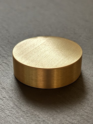 Briefbeschwerer aus messing - aus,