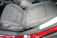 VW Touran 1T Sitz Fahrersitz links vorne  anthrazit UeU mit Sitzheizung