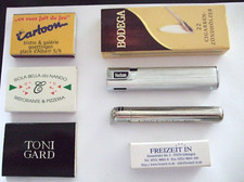 2 Sammler- Stabfeuerzeuge ( Gas ) und diverse volle Streichholzschachteln