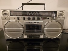 SHARP   GF - 5757 HG Stereo Radio Cassettenrecorder 80er Jahre Vintage