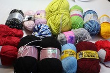 1kg Wollpaket verschiedene Materialien Wolle Wollreste siehe Bild Top Zustand