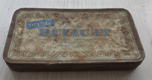 Alte eisenkiste blechdose - alte,