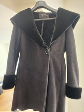 Pelz Mantel mit Kapuze, 36