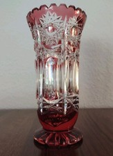 Handgeschliffene Kelch Vase, Überfang Glas, Rot,  Scherer Bodenmais