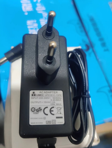 Umec up0181c 15pe 15v 2a - umec,