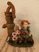 Junge Am Brunnen Figur Kunststoff 16cm? Sehr DEKORATIV 