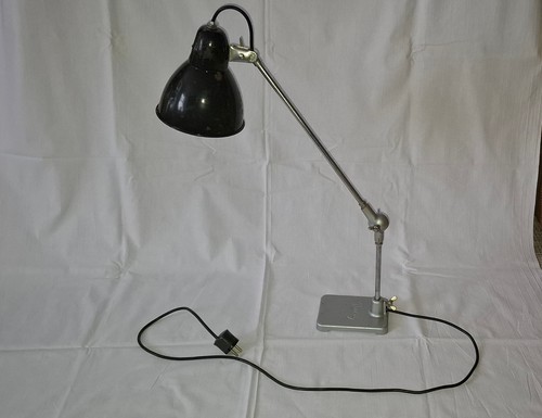 Schreibtischlampe