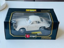 Bburago Burago Porsche 356 B Coupé (1962)weiß/creme Metal-Modellauto Maßsab 1:18